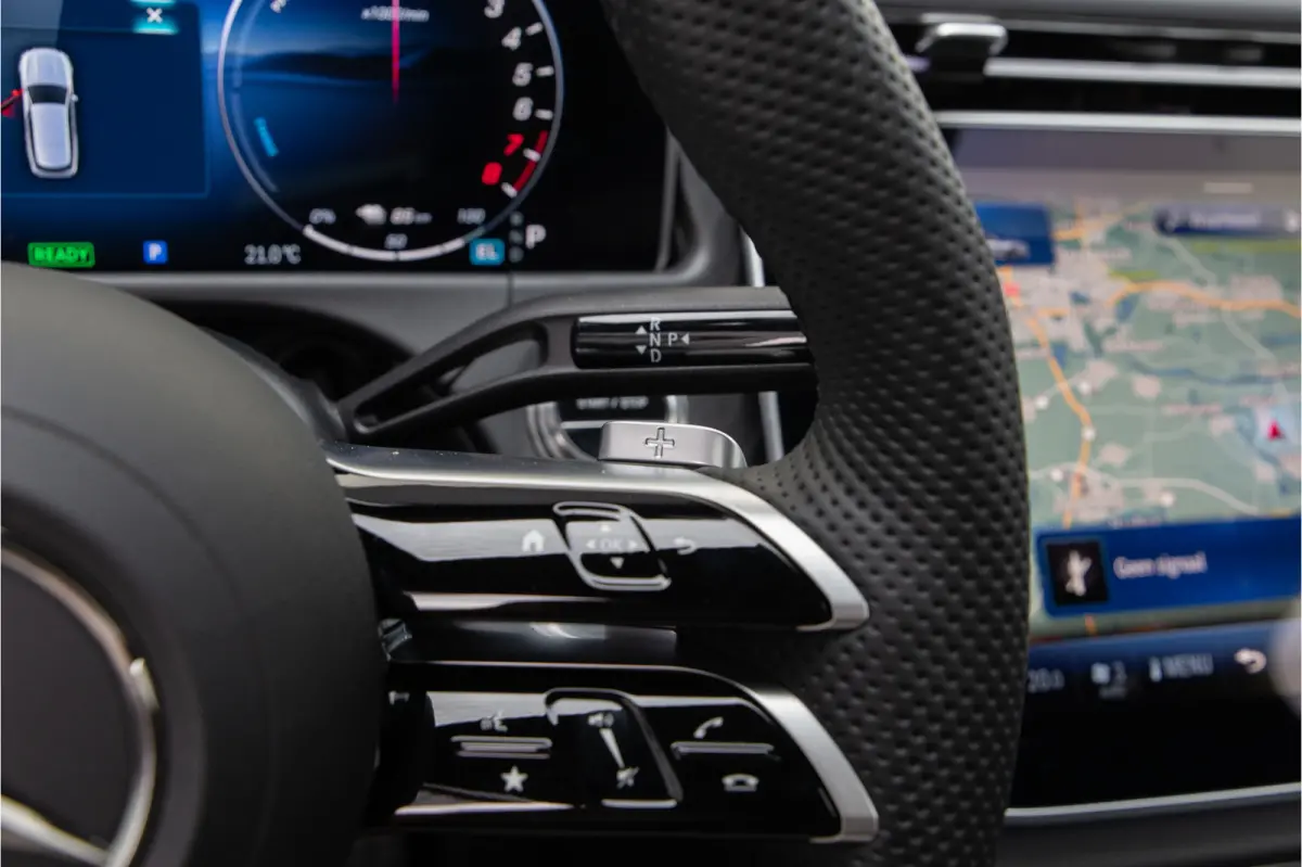 300 e AMG Premium, Pano, Distronic, Trekhaak, Nightpakket 2025