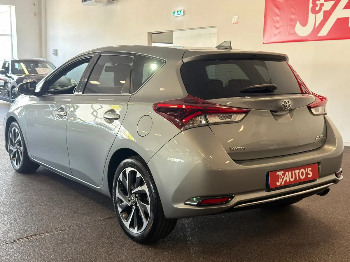1.2T Dynamic|NAVIGATIE/CAMERA|ECC AIRCO|CRUISE