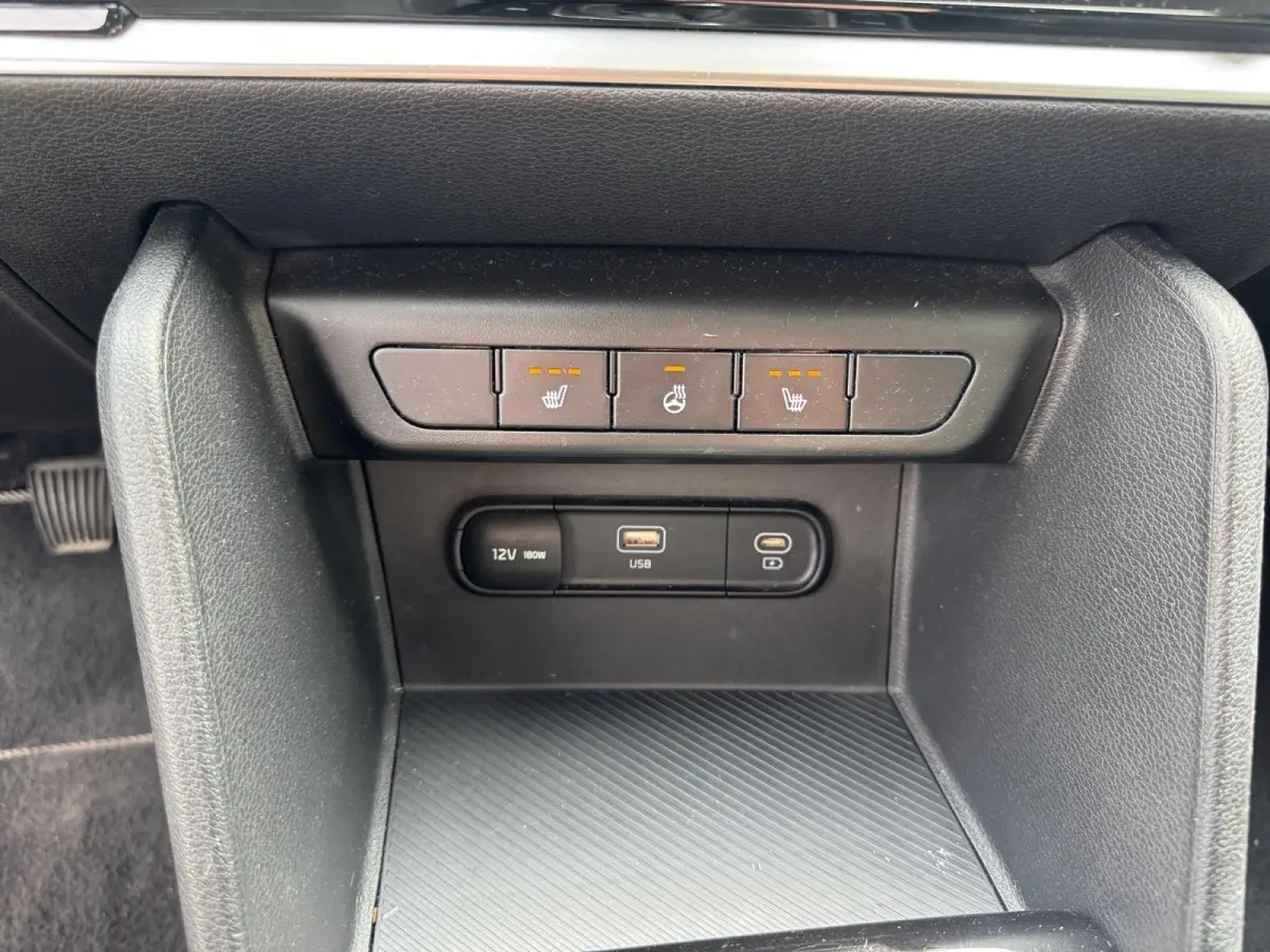 1.6 T-GDi MHEV DynamicLine | Navi | Camera | Cruise Control | Stoel-/Stuurverwarming | LM Velgen | Apple Carplay | Android Auto