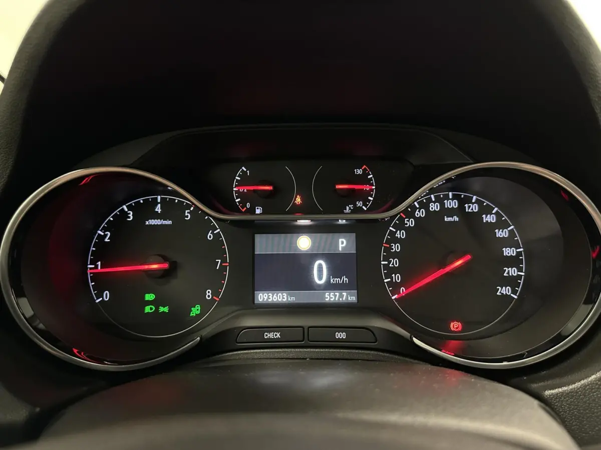 1.2 Turbo Ultimate PANO LEER CARPLAY CARPLAY NAVI STOEL VERWARMING/VERKOELING.
