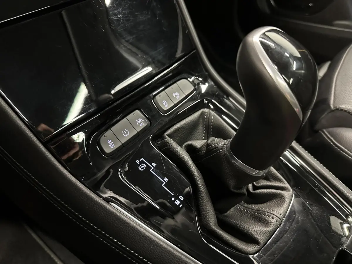 1.2 Turbo Ultimate PANO LEER CARPLAY CARPLAY NAVI STOEL VERWARMING/VERKOELING.