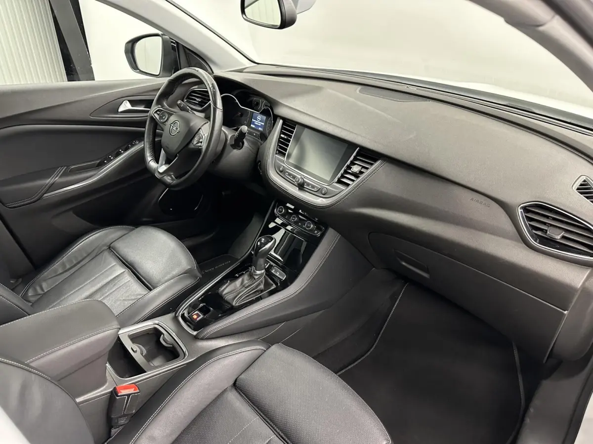 1.2 Turbo Ultimate PANO LEER CARPLAY CARPLAY NAVI STOEL VERWARMING/VERKOELING.