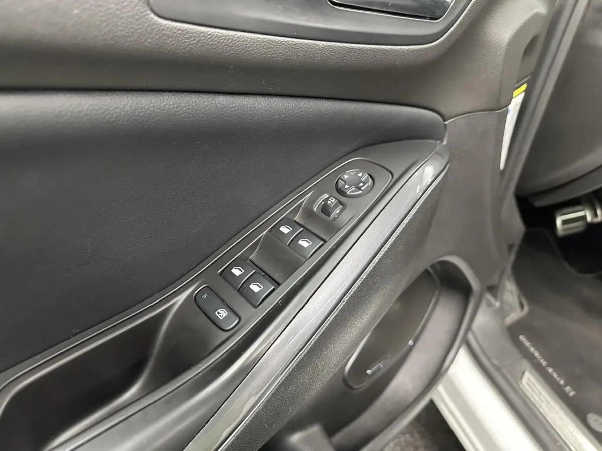 1.2 Turbo Ultimate PANO LEER CARPLAY CARPLAY NAVI STOEL VERWARMING/VERKOELING.
