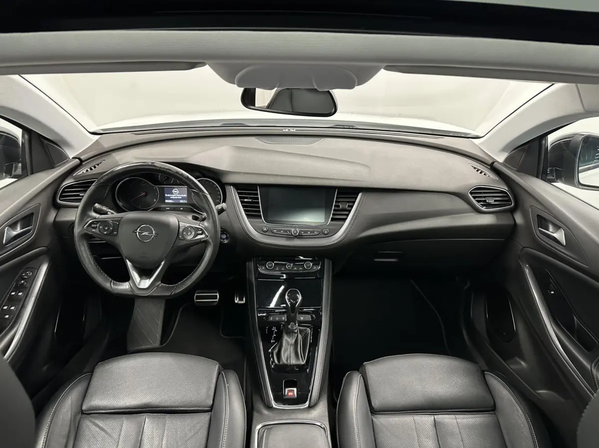 1.2 Turbo Ultimate PANO LEER CARPLAY CARPLAY NAVI STOEL VERWARMING/VERKOELING.