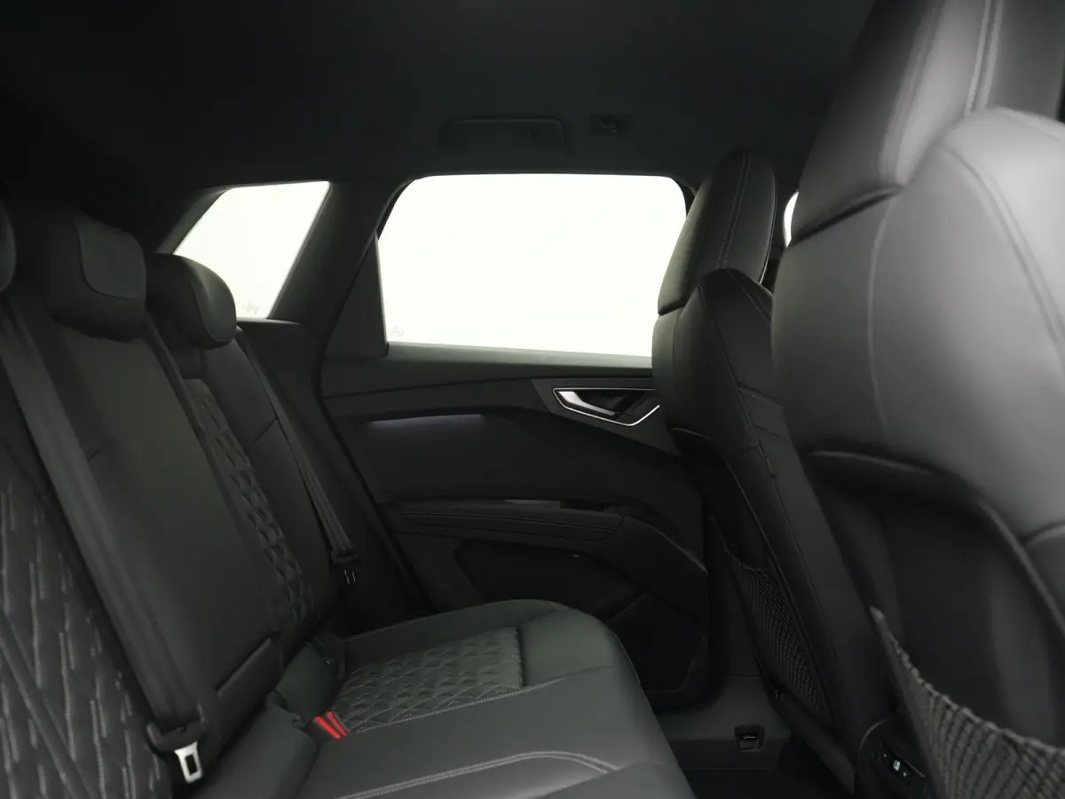 40 S edition 82 kWh 204pk Dealer O.H. | Adaptive Cruise | Head Up | Camera | Lederen Sportstoelen Memory & Verwarmd | Blis | Keyless | Matrix LED | Apple Carplay | Navigatie | DAB | 19"L.M |