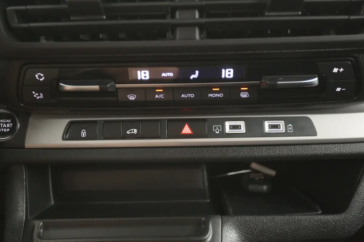 2.0 BlueHDI 145PK L3H1 | Automaat | Incl. BPM | Clima | Camera | Virtual | 3 Zits | 2xSchuifdeur | Carplay