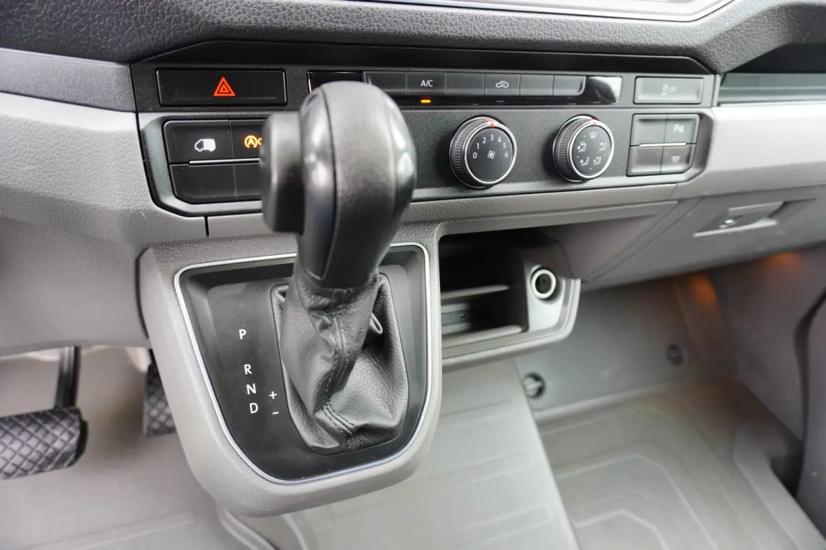 140pk Automaat L3H3/L2H2 LED Navigatie Trekhaak Apple carplay Cruise control Parkeersensoren