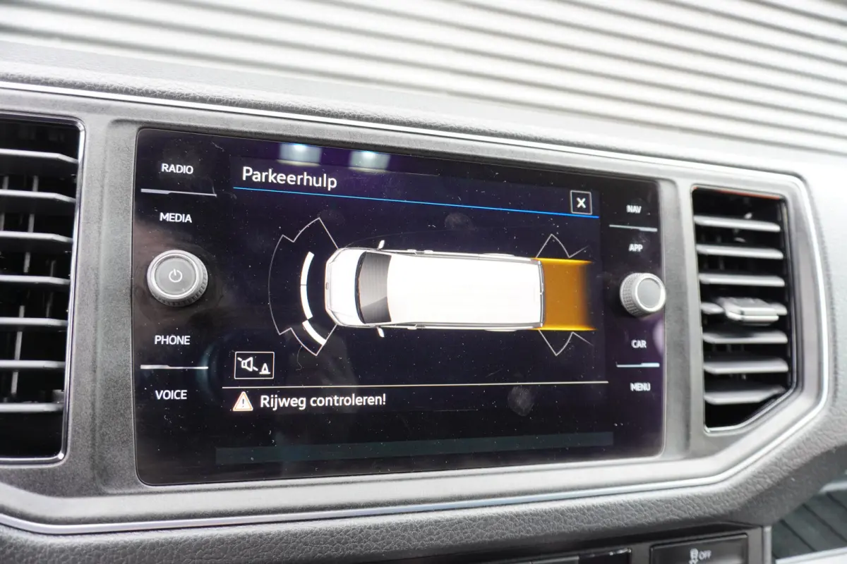 140pk Automaat L3H3/L2H2 LED Navigatie Trekhaak Apple carplay Cruise control Parkeersensoren