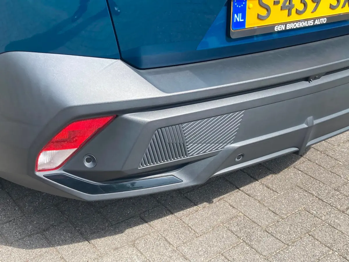 1.6 HYbrid GT 225 EAT8 First Edition Airco | Camera | Cruise Adaptief | DAB | Keyless | LED | LMV 19" | Navi | PDC V&A |