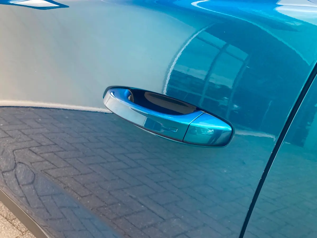 1.6 HYbrid GT 225 EAT8 First Edition Airco | Camera | Cruise Adaptief | DAB | Keyless | LED | LMV 19" | Navi | PDC V&A |