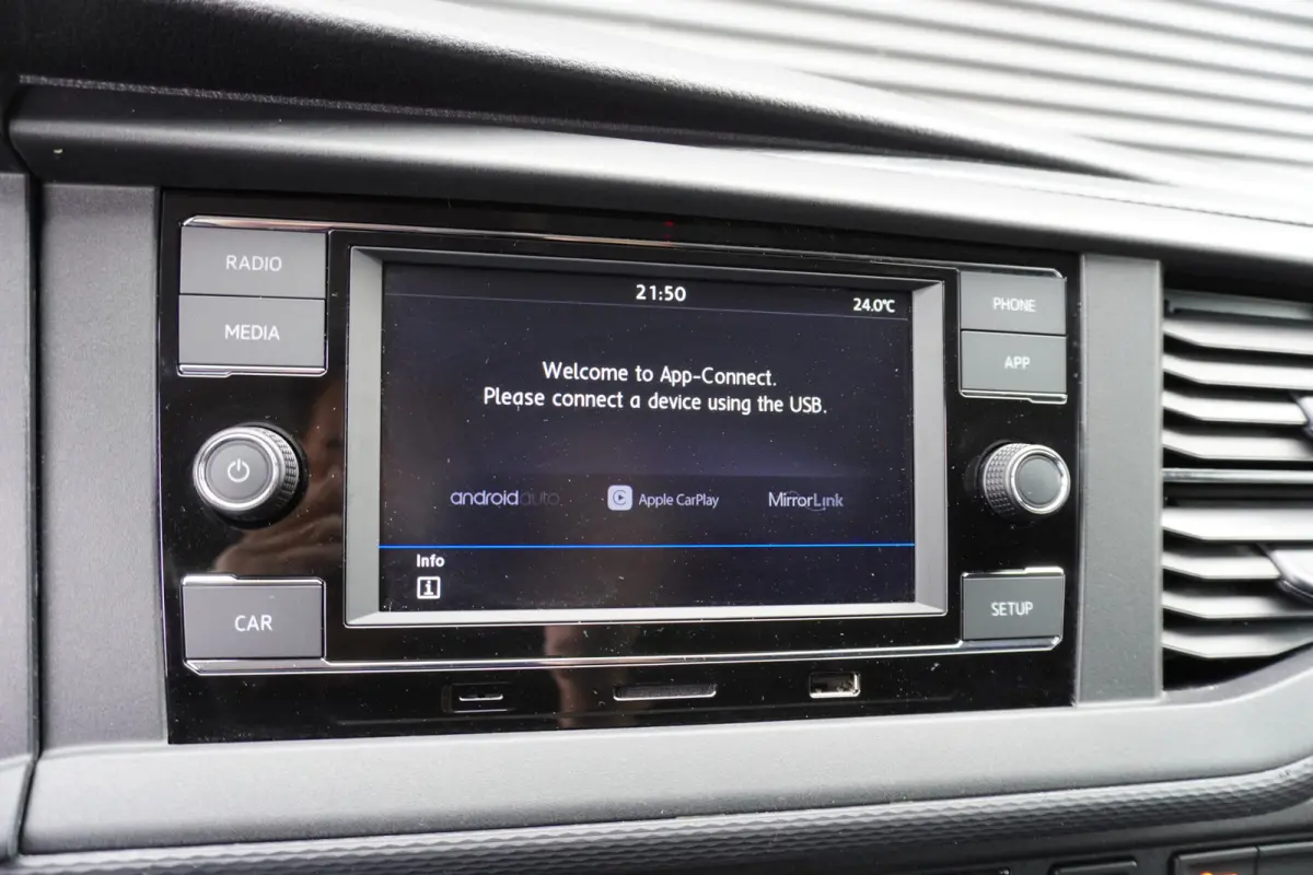 30 110pk L2H1 Trekhaak Apple carplay Camera ACC Cruise control Stoelverwarming 3-Zits