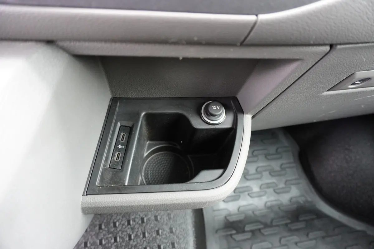 30 110pk L2H1 Trekhaak Apple carplay Camera ACC Cruise control Stoelverwarming 3-Zits