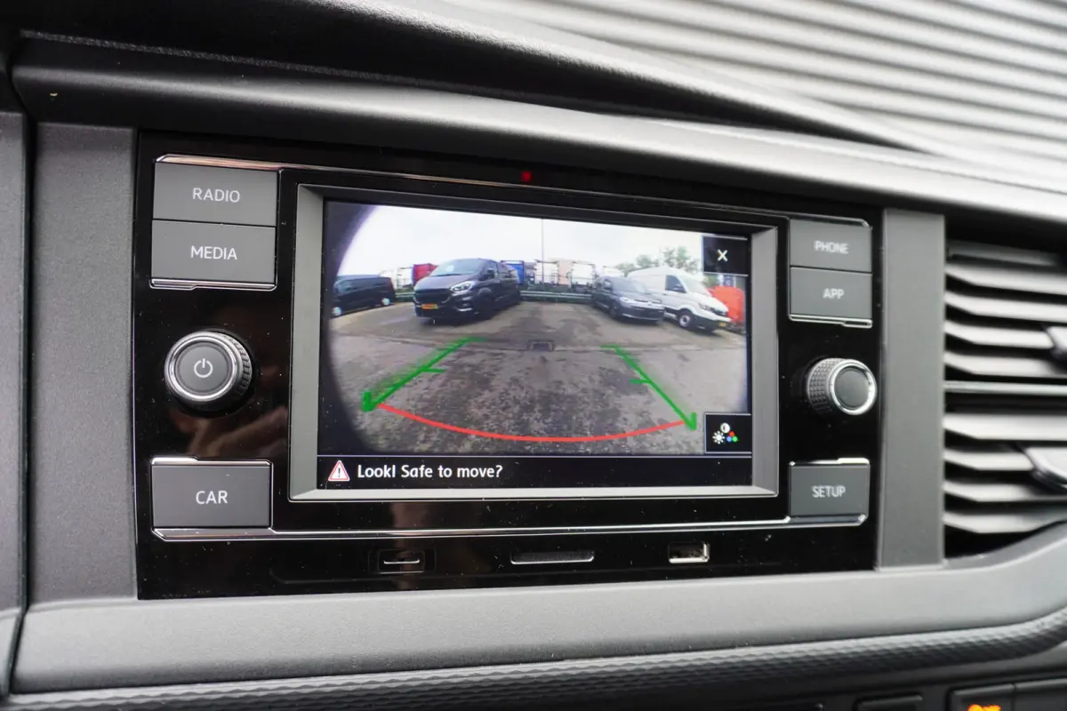 30 110pk L2H1 Trekhaak Apple carplay Camera ACC Cruise control Stoelverwarming 3-Zits