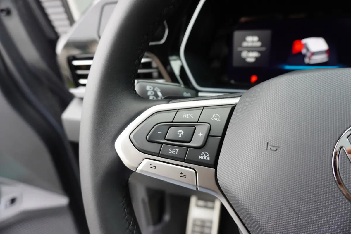 Maxi L2 150pk Plug-in Hybride Style Automaat Apple Carplay Navigatie Camera Parkeersensoren LED ACC Cruise control