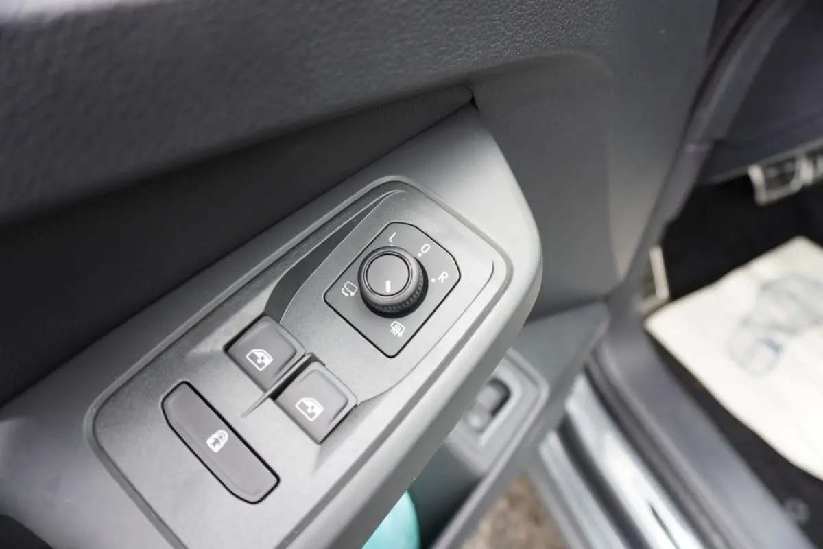 Maxi L2 150pk Plug-in Hybride Style Automaat Apple Carplay Navigatie Camera Parkeersensoren LED ACC Cruise control