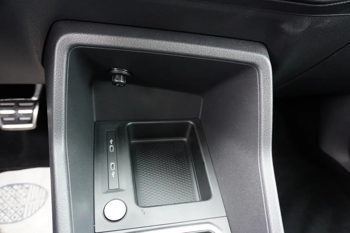 Maxi L2 150pk Plug-in Hybride Style Automaat Apple Carplay Navigatie Camera Parkeersensoren LED ACC Cruise control