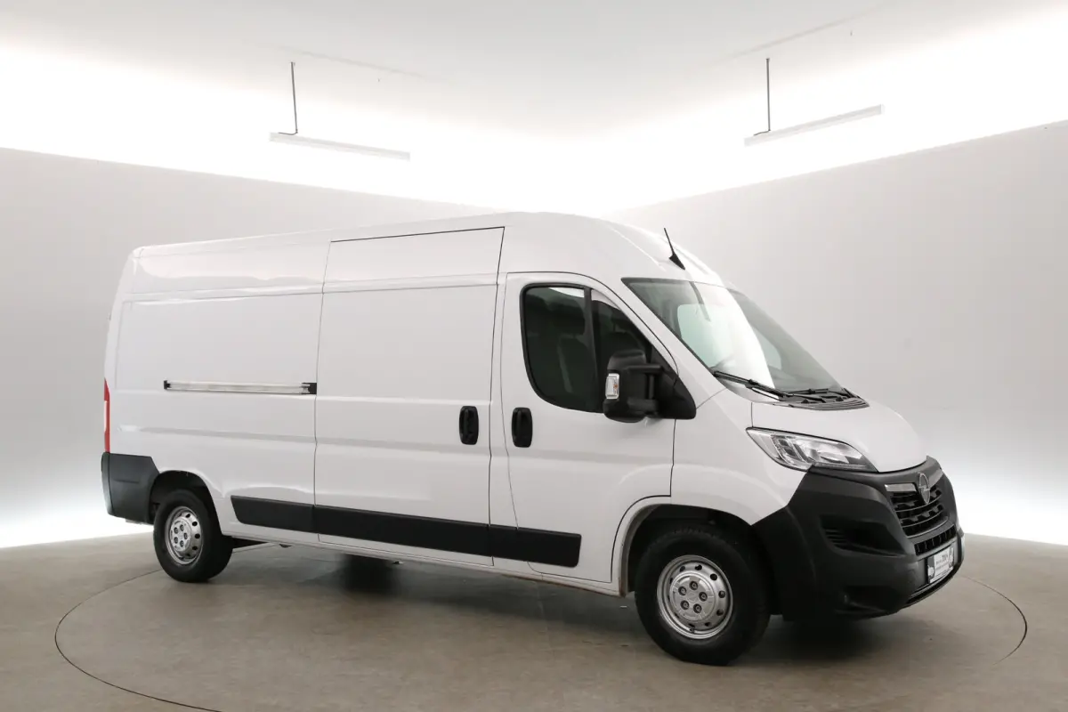 2.2 BlueHDI 140pk 3,5t L3H2 | Clima | Camera | Carplay | Cruise | 3 Zits | Parkeersensoren
