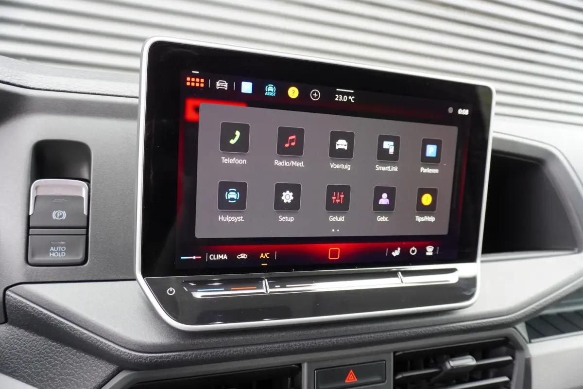 Facelift 140pk L3H3/L2H2 Automaat Apple Carplay Camera Digitaal Dashboard Parkeersensoren 3-Zits
