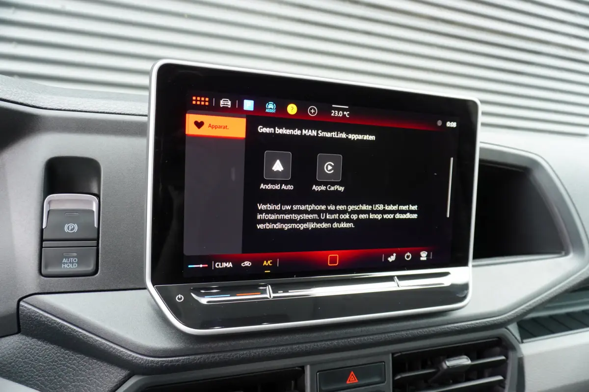 Facelift 140pk L3H3/L2H2 Automaat Apple Carplay Camera Digitaal Dashboard Parkeersensoren 3-Zits