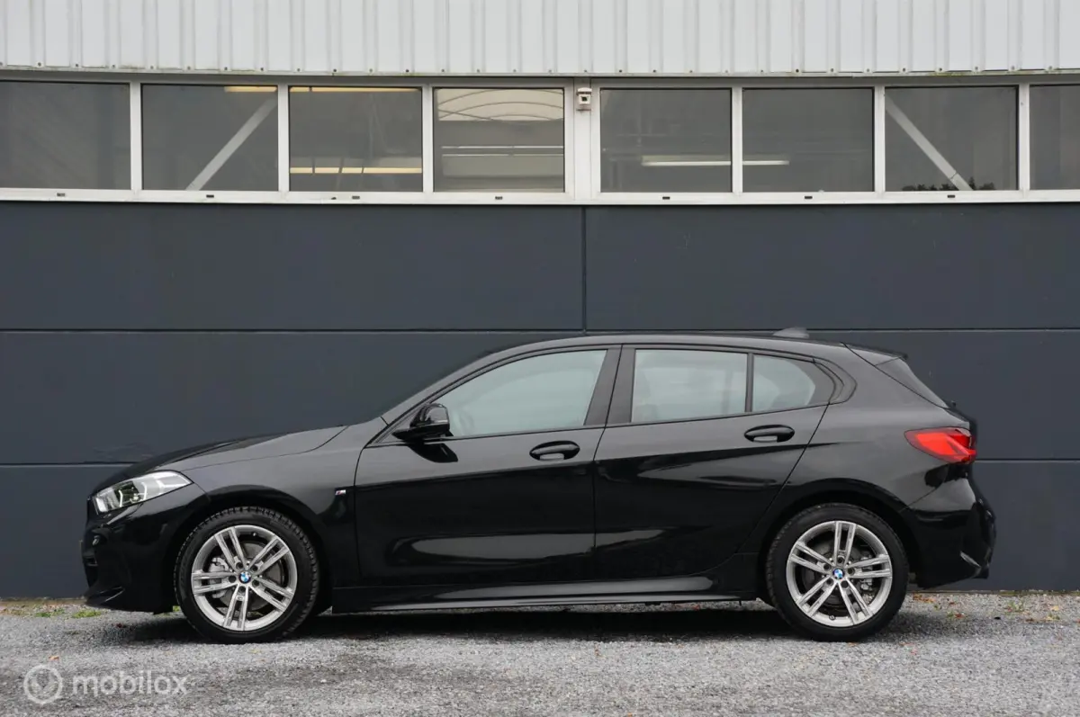 118i EDE M Sport Edition Navi Led PDC Stoelverw!