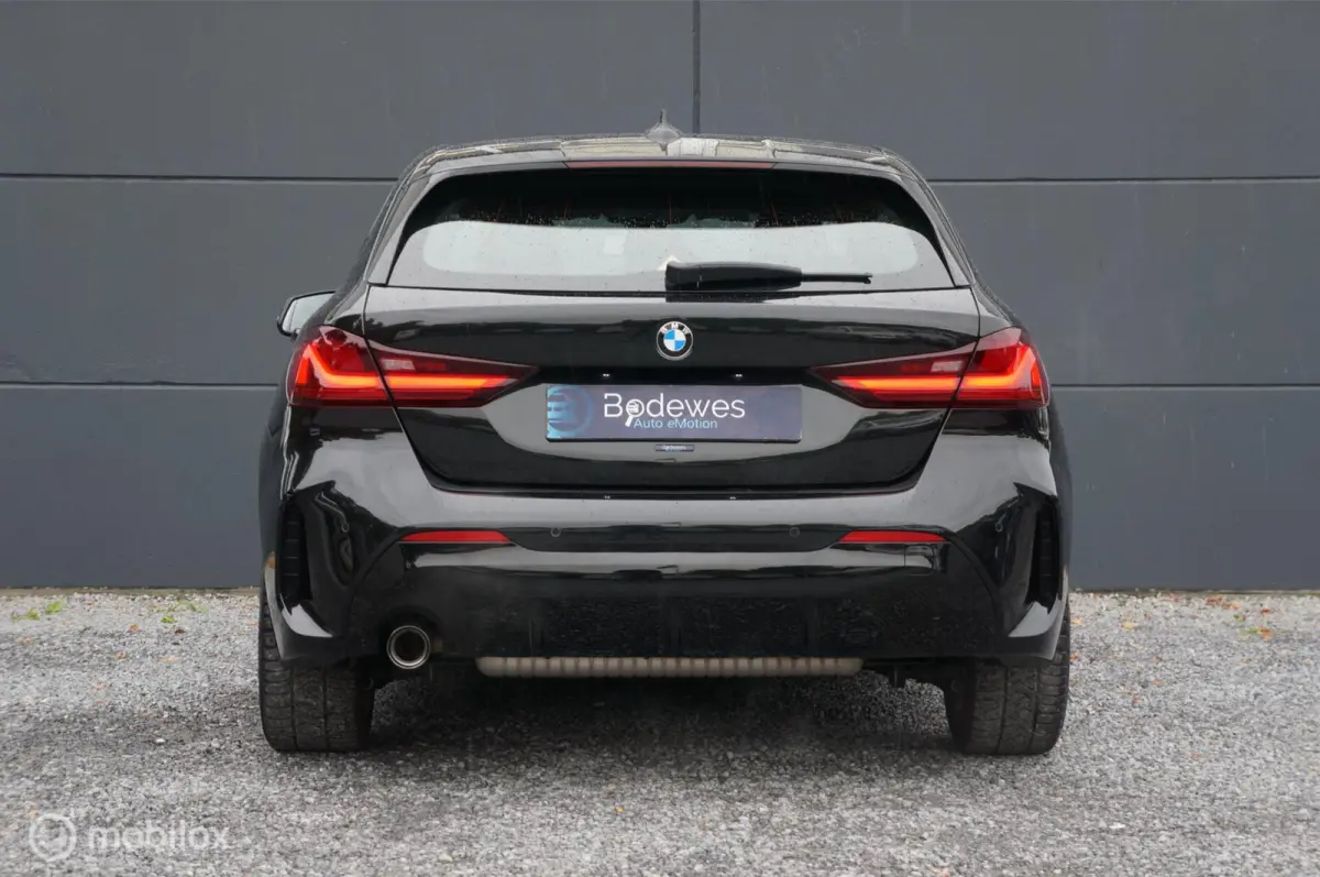 118i EDE M Sport Edition Navi Led PDC Stoelverw!