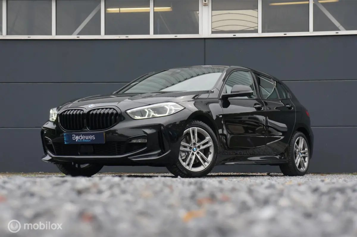 118i EDE M Sport Edition Navi Led PDC Stoelverw!