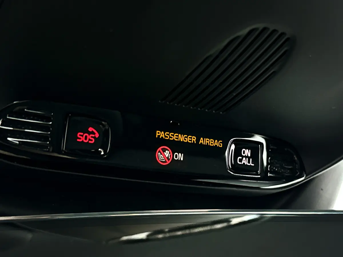 T4 Inscription Expression | Parkeercamera | Cruise control | Navigatie | Trekhaak