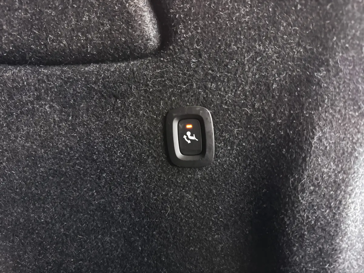 T4 Inscription Expression | Parkeercamera | Cruise control | Navigatie | Trekhaak