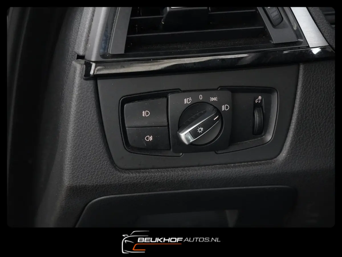 420i High Executive Hardtop Leer Trekhaak