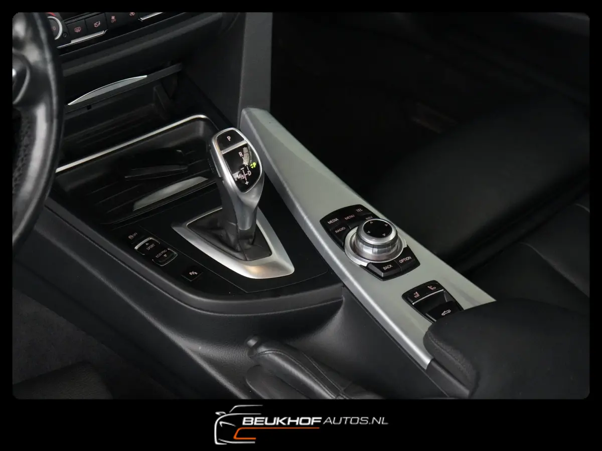 420i High Executive Hardtop Leer Trekhaak