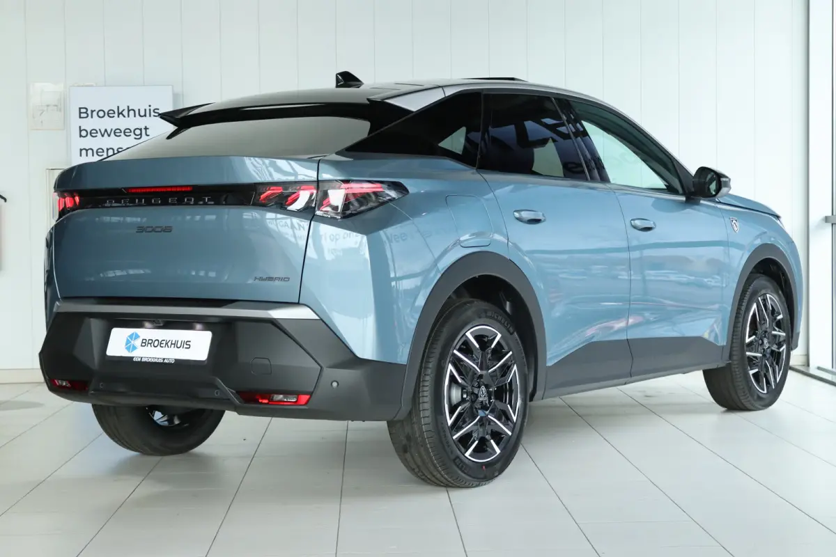 1.2 Hybrid 145 GT VOORRAAD ACTIE | 8 JAAR GARANTIE | | 360 vision & Drive Assist Plus Pack | Apple Carplay/Android Auto|telefoonintegratie premium | Bekleding Alcantara®/ kunstleder afgewer