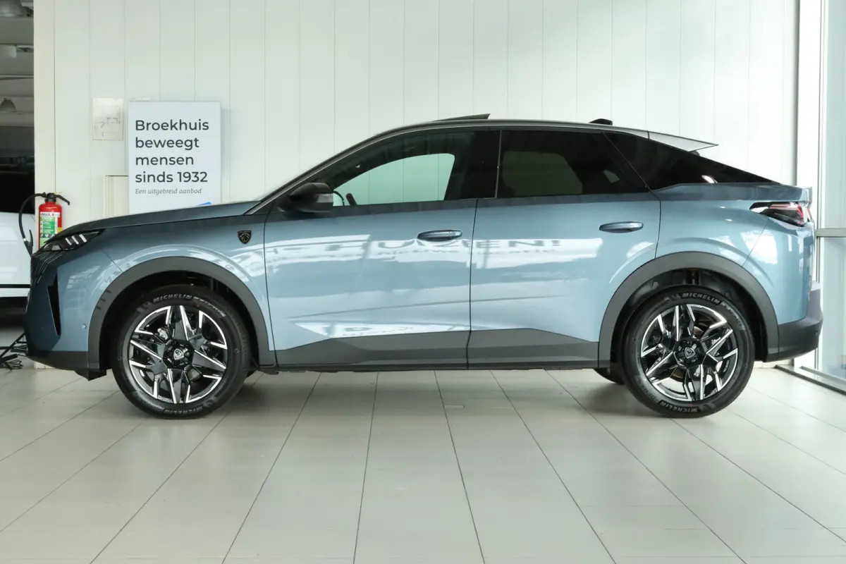 1.2 Hybrid 145 GT | DEMO-DEAL | Adapt. Cruise | Schuifdak | Massage | 360 Camera | Memory | Alcantara | Navi | Carplay | Keyless | Matrix | Elektr. Klep | Stoel+Stuurverwarming