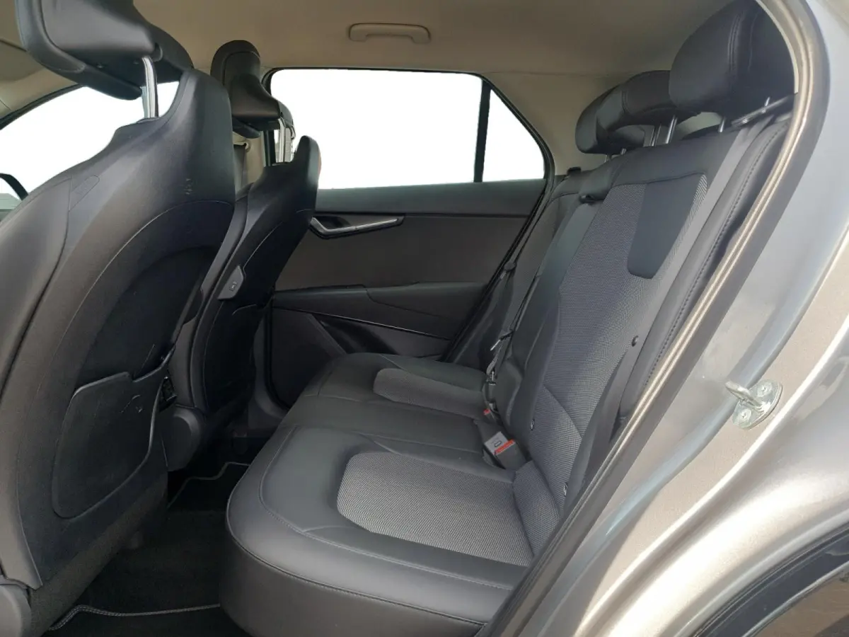 1.6 GDi Hybrid DynamicLine Edition | Dodehoek detectie | Elektrisch bedienbare best. stoel | Navigatie | Adaptieve cruise control | Apple Carplay / Android Auto | Verbruik 1 op 20!