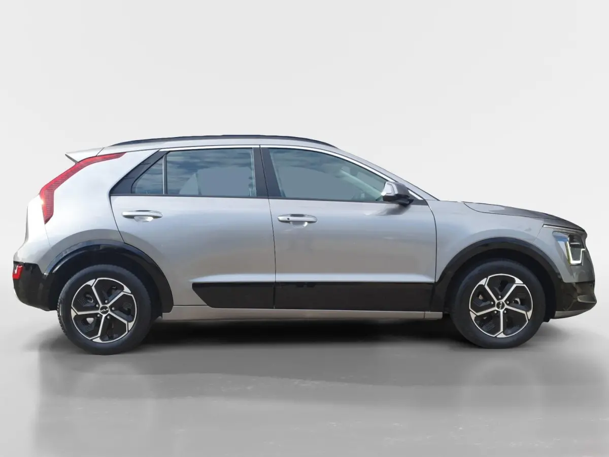 1.6 GDi Hybrid DynamicLine Edition | Dodehoek detectie | Elektrisch bedienbare best. stoel | Navigatie | Adaptieve cruise control | Apple Carplay / Android Auto | Verbruik 1 op 20!