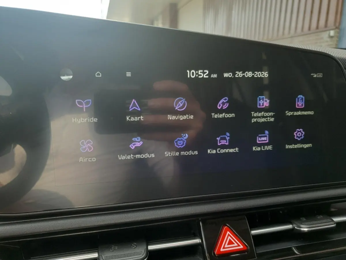 1.6 GDi Hybrid DynamicLine Edition | Dodehoek detectie | Elektrisch bedienbare best. stoel | Navigatie | Adaptieve cruise control | Apple Carplay / Android Auto | Verbruik 1 op 20!