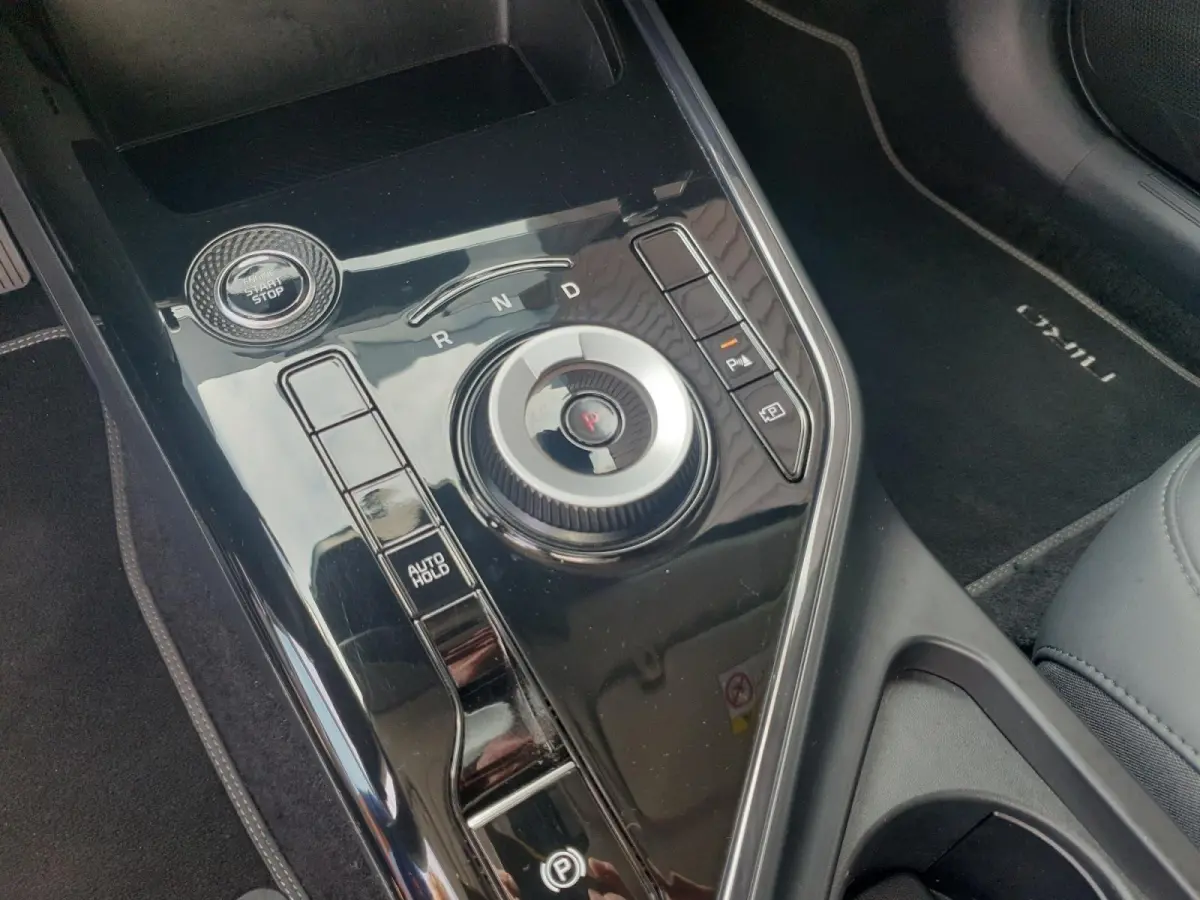 1.6 GDi Hybrid DynamicLine Edition | Dodehoek detectie | Elektrisch bedienbare best. stoel | Navigatie | Adaptieve cruise control | Apple Carplay / Android Auto | Verbruik 1 op 20!