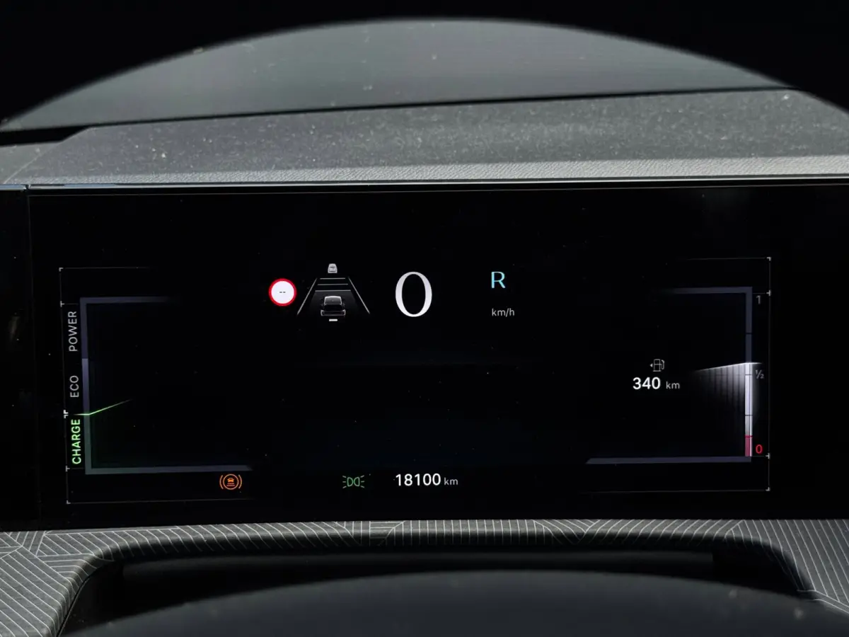 1.2 Turbo Hybrid LX 110pk | 360 Camera | Navigatie By App | Adaptive Cruise | Climate control