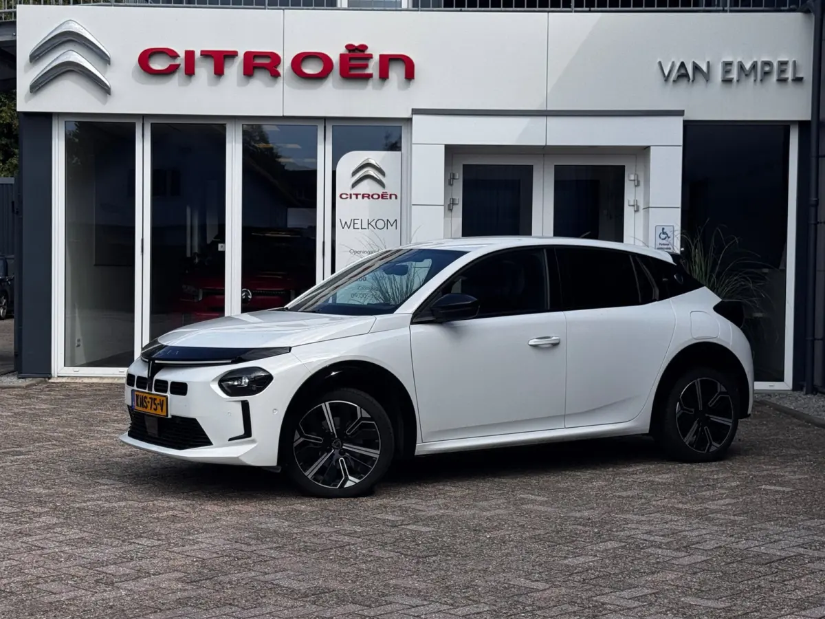 1.2 Turbo Hybrid LX 110pk | 360 Camera | Navigatie By App | Adaptive Cruise | Climate control