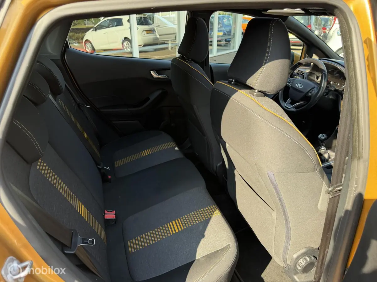 1.0 EcoBoost Active First Edition|Pano|Keyles|Navi|Lane|