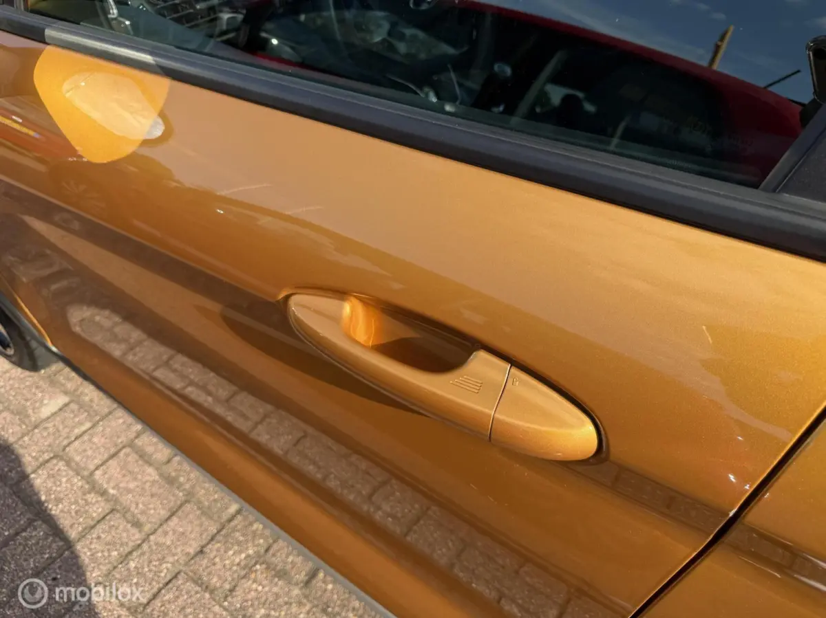 1.0 EcoBoost Active First Edition|Pano|Keyles|Navi|Lane|