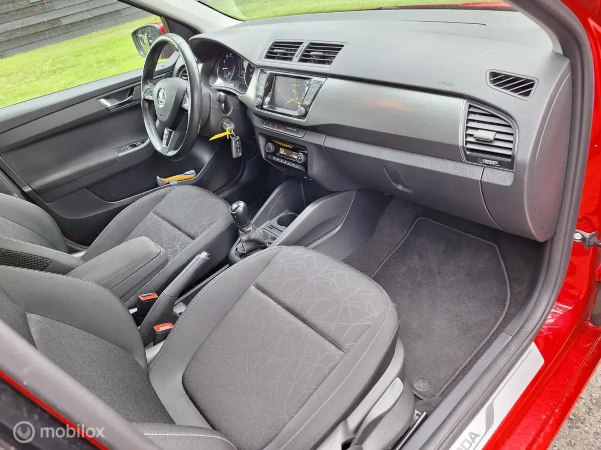 1.0 TSI Clever Full-Map Navigatie, Cruise-Control, Stoelverwarming, Climate-Control, LM-Velgen.