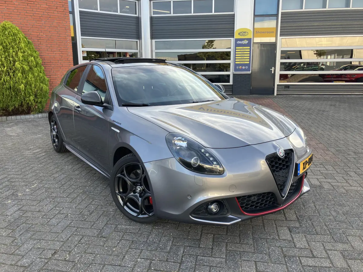 1.750 Turbo Veloce | Origineel Nederlands geleverd | Grigio Magnesio | Carbon Spoiler | Schuifdak |