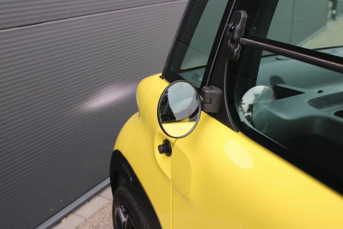 GS | Special yellow edition | Nieuw | Black Pack | Panoramadak | Bluetooth | Lichtmetaal |