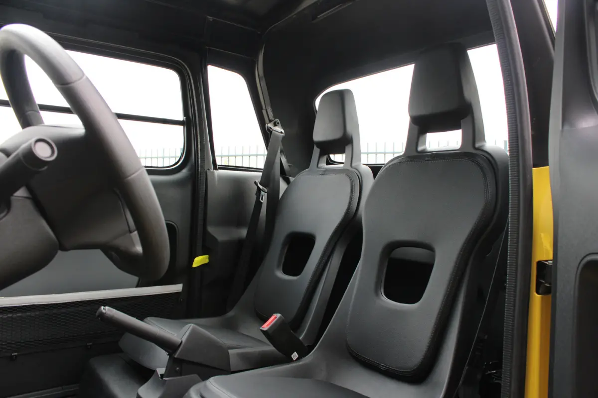GS | Special yellow edition | Nieuw | Black Pack | Panoramadak | Bluetooth | Lichtmetaal |