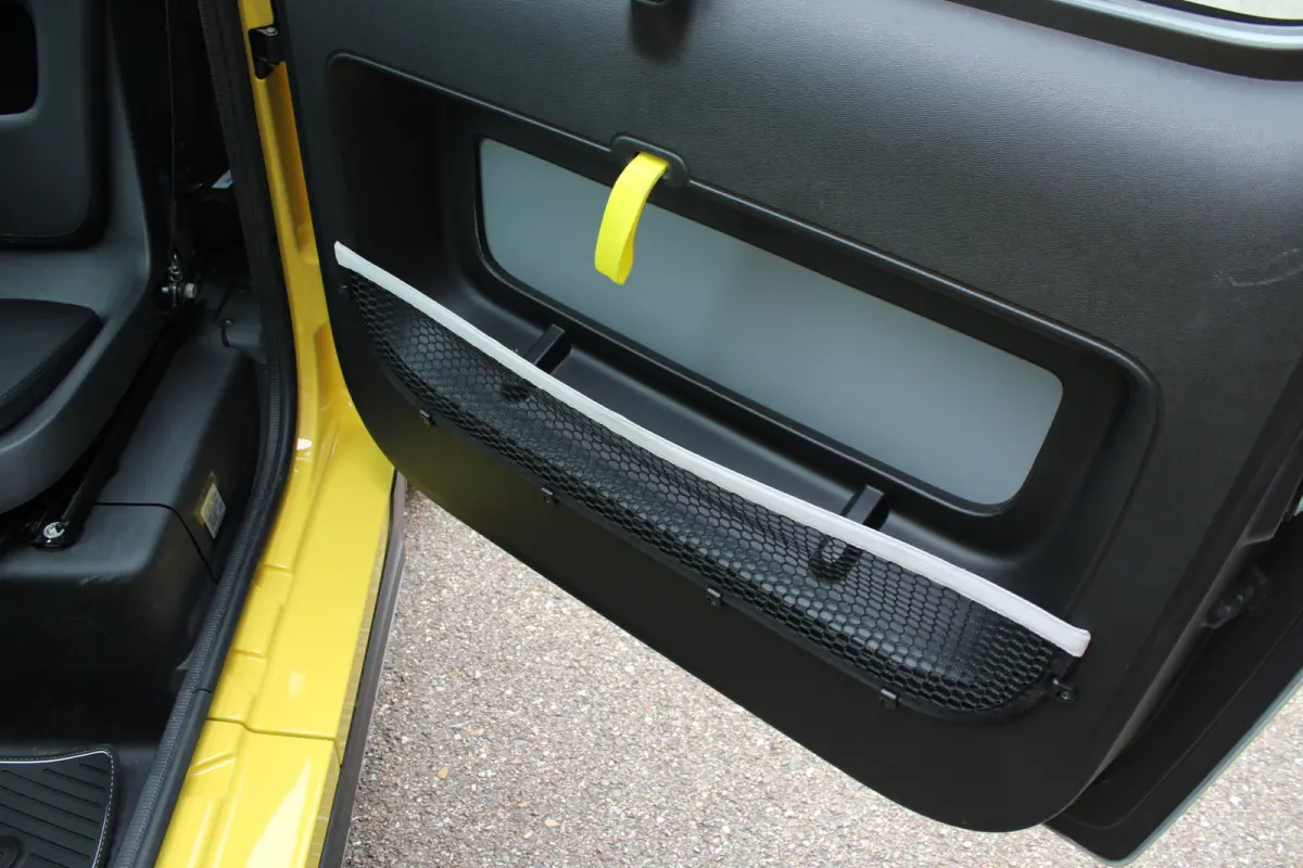 GS | Special yellow edition | Nieuw | Black Pack | Panoramadak | Bluetooth | Lichtmetaal |