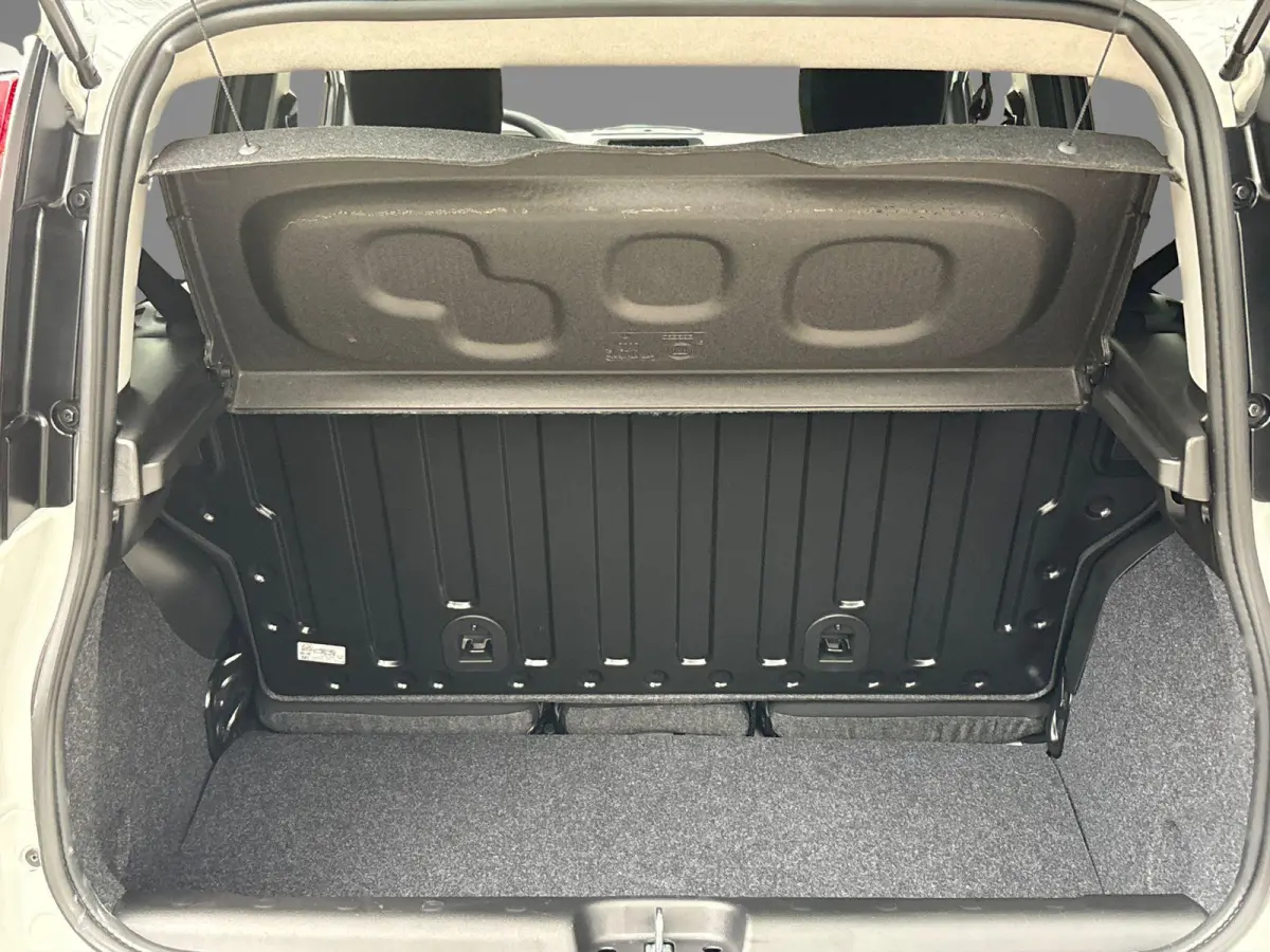 1.0 Cross | Hybrid | Tijdelijk €1.500,- Inruilvoordeel | Parkeersensoren | Airoc | Cruise Control | LMV 15" | 2+6 jaar Speciale Garantie |
