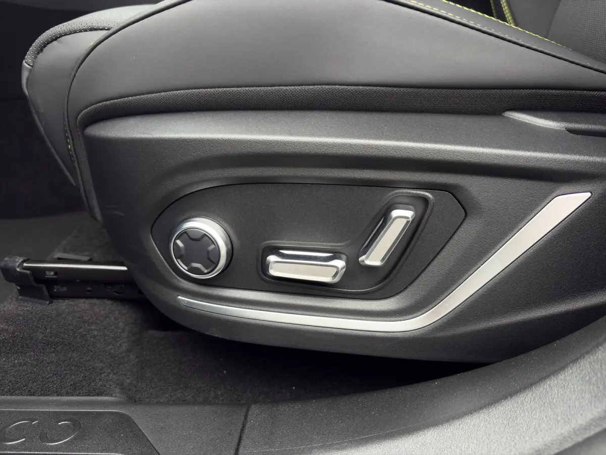 1.5 TD PHEV 206 kW More | 360 Camera | Panoramadak | Apple Carplay\Android Auto | Harman Kardon |