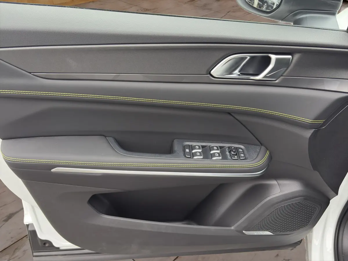 1.5 TD PHEV 206 kW More | 360 Camera | Panoramadak | Apple Carplay\Android Auto | Harman Kardon |