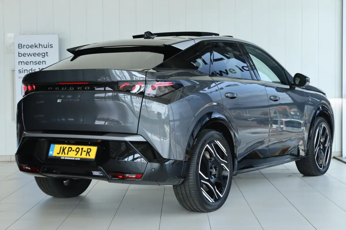 73 kWh DUAL MOTOR 325PK Launch Edition | Adapt. Cruise | Focal Audio | Massage | Schuifdak | 20 Inch | 360 Camera | Elektr. Klep | Memory | MATRIX | Stoel+Stuurverwarming |