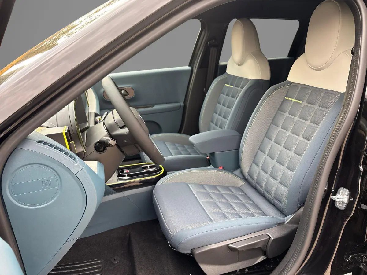 La Prima 7.4 kW 44 kWh | 2 + 6 jaar speciale garantie | Climate Control | parkeersensoren voor + achter | verwarmbare stoelen |